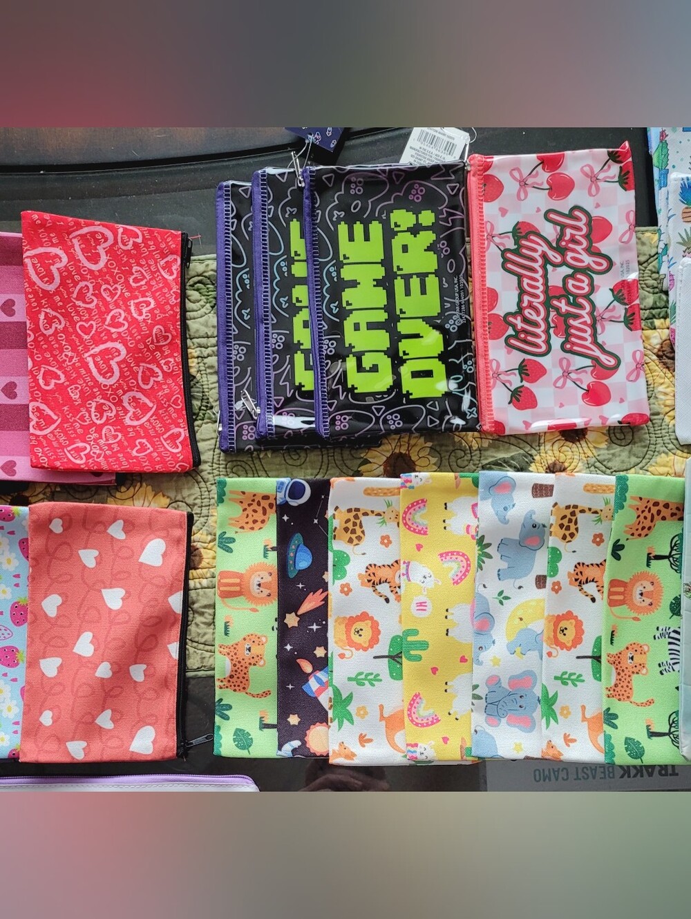 Lot of 150 Assorted Cosmetic bags/Pencil Pouches - Picture 8 of 11